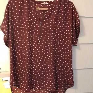 Maurice’s Womens polka dot top size large.
